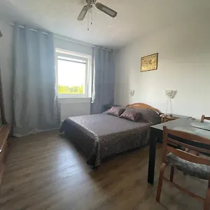  Apartmán Bajecne Ve S Bazenem A Terasou.