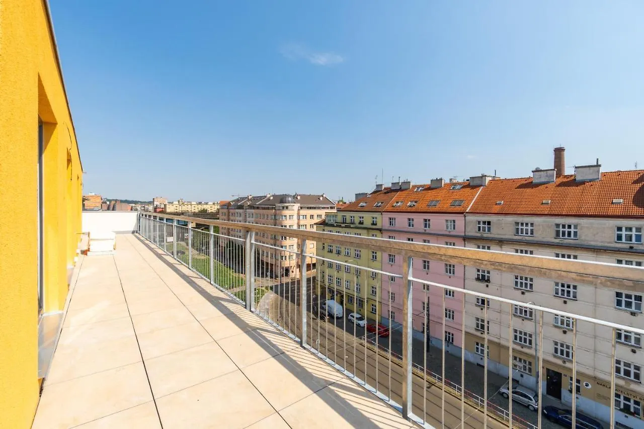 One Bedroom Penthouse Apartment # 82 In The Brand New Building Close To The City Center With Free Parking プラハ 0*,